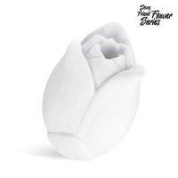 Белый нереалистичный мастурбатор в форме бутона цветка Lotus Белый нереалистичный мастурбатор в форме бутона цветка Lotus